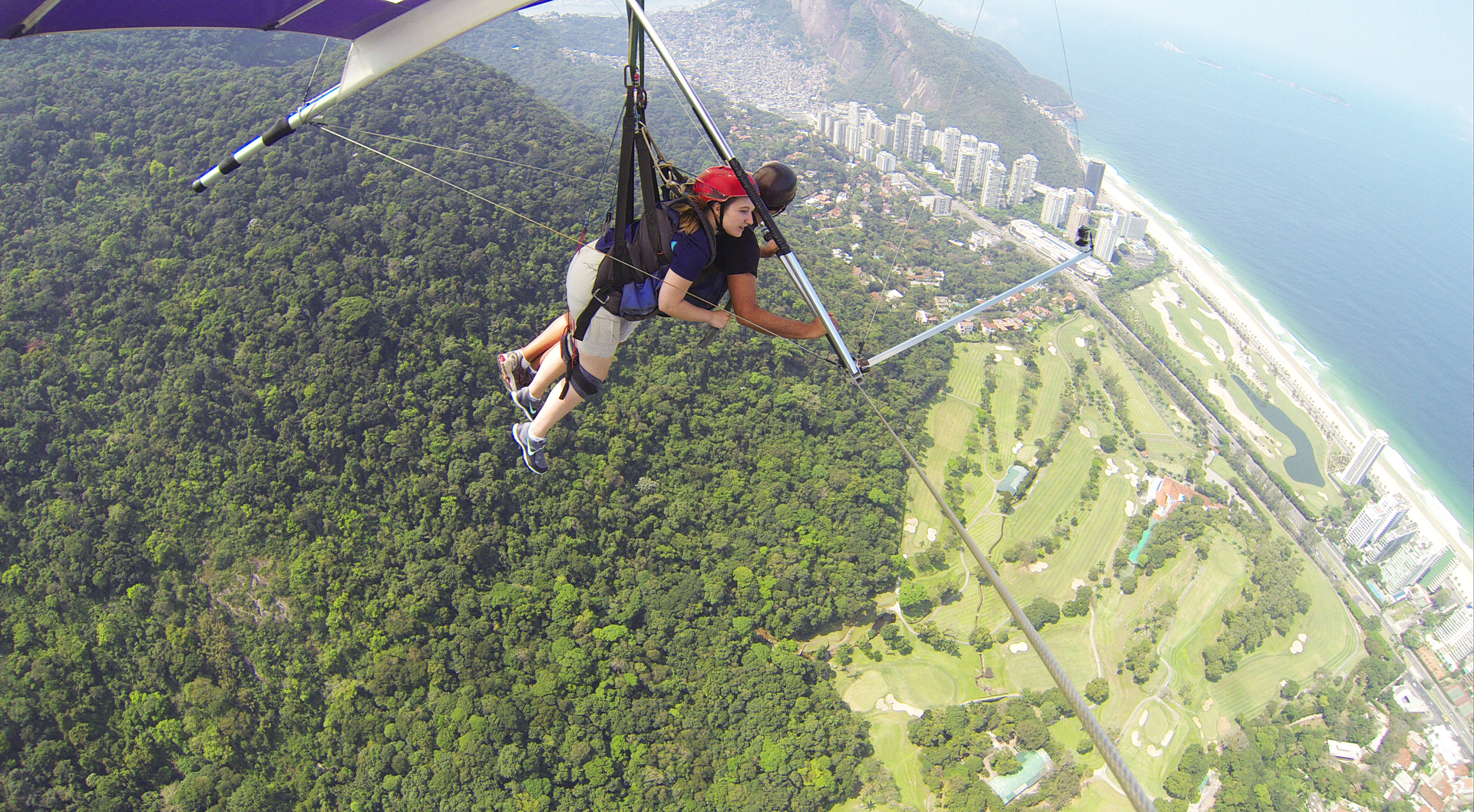 Alis Hang Gliding over Rio