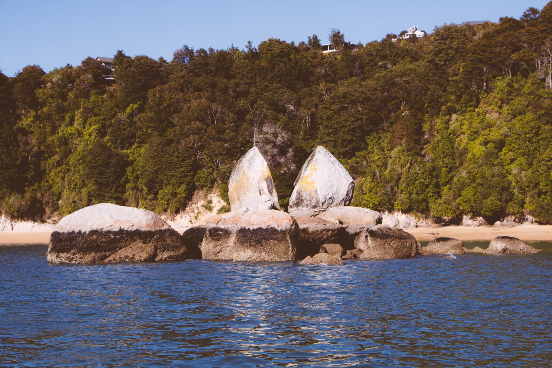 Split Apple Rock Abel Tasman