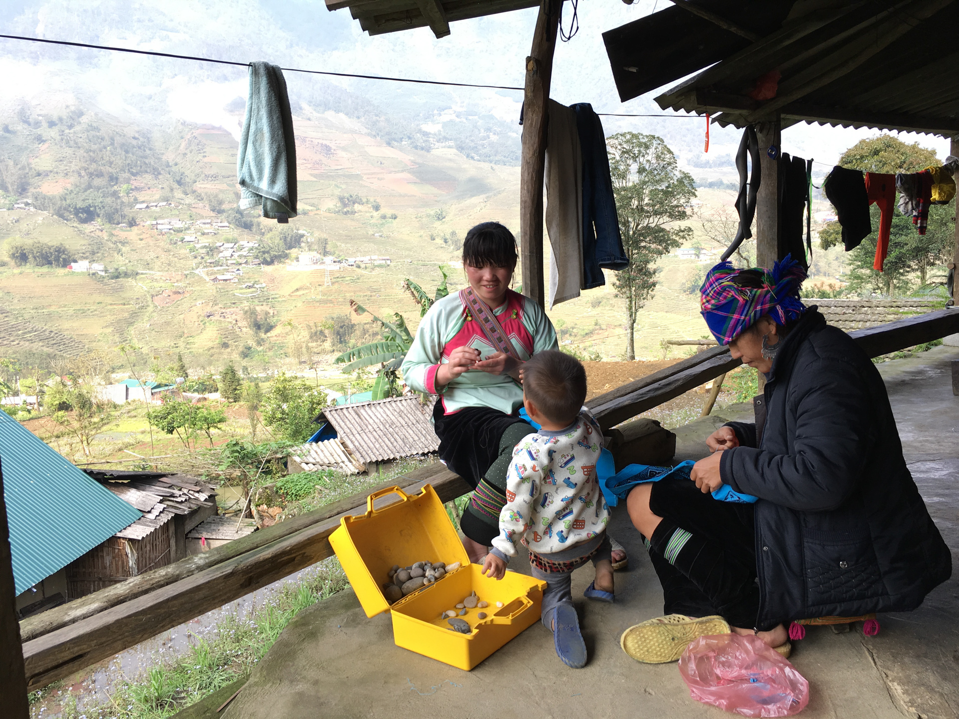 Sapa child in Homestay